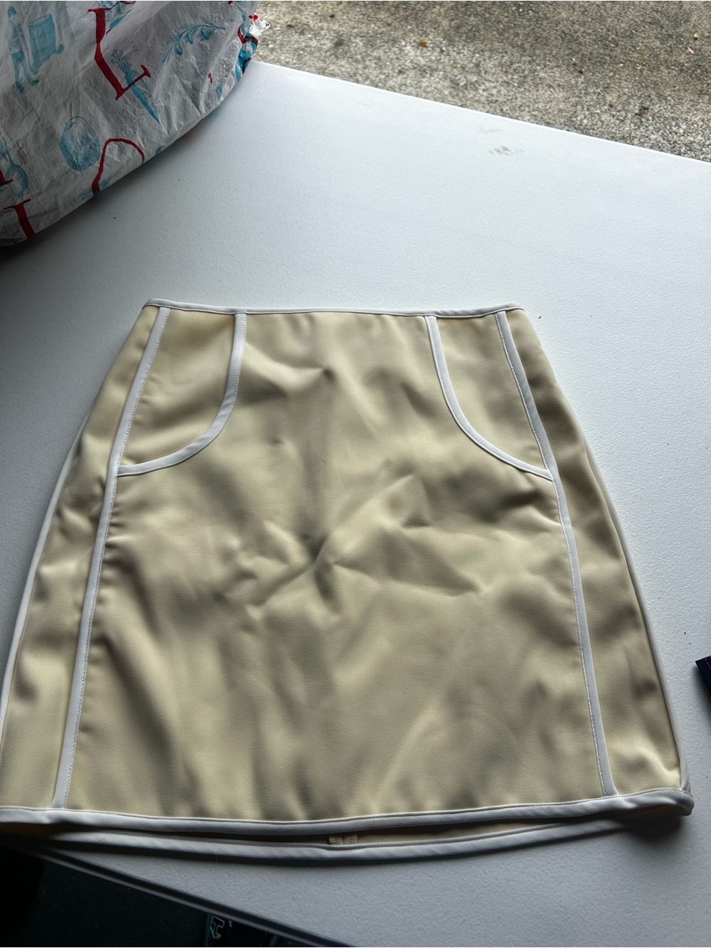 C/MEO skirt